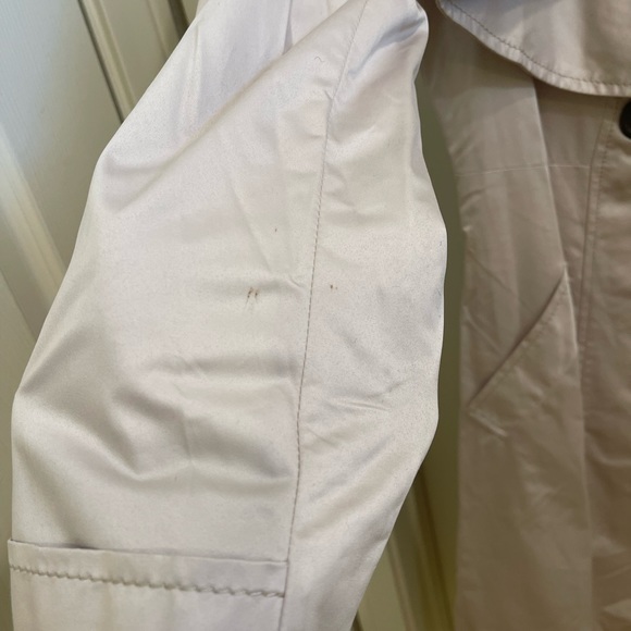 Trench Coat - Picture 5 of 11